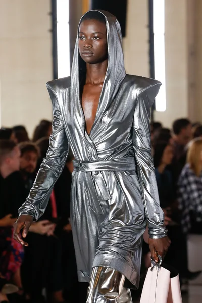 Look 106